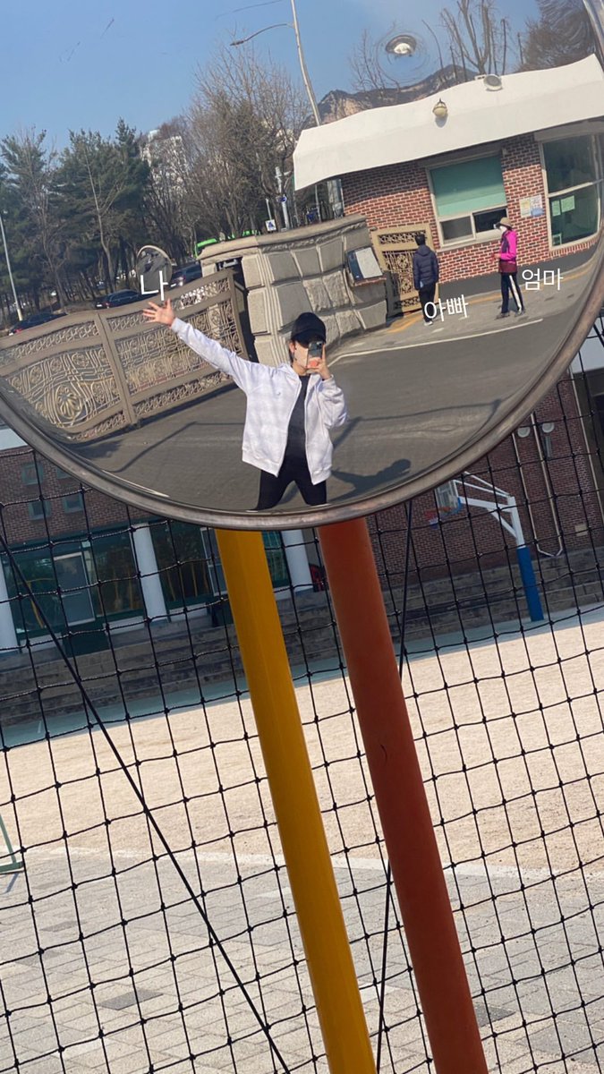 빵팔이 tweet media