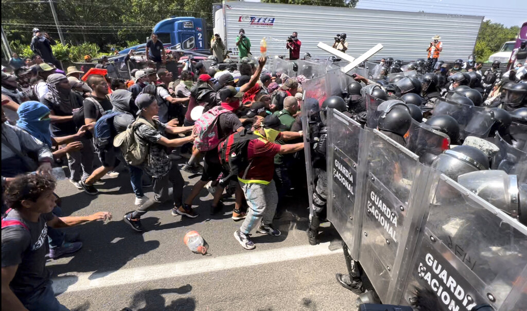 bindyb123's tweet photo. #BidenBorderCrisis2022
More than a crisis..CATASTROPHIC, SHOCKING, HORRIFIC, DEADLY
#WhereIsAOC ? https://t.co/eWqkjZ8tVw