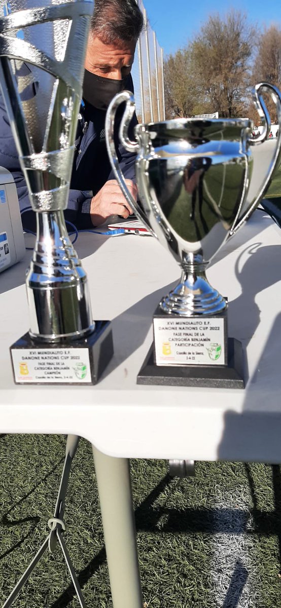 cedifa's tweet photo. 💚La Escuela de Fútbol de Antequera se proclama campeona de Andalucía de los XXVI MUNDIALITOS DNC .
✅Categoría #Benjamines 
✅Excelente campeonato con el disfrute de todos los alumn@s y familiares presentes
@RFAF @danonenationcup https://t.co/ePs4qXmwyk