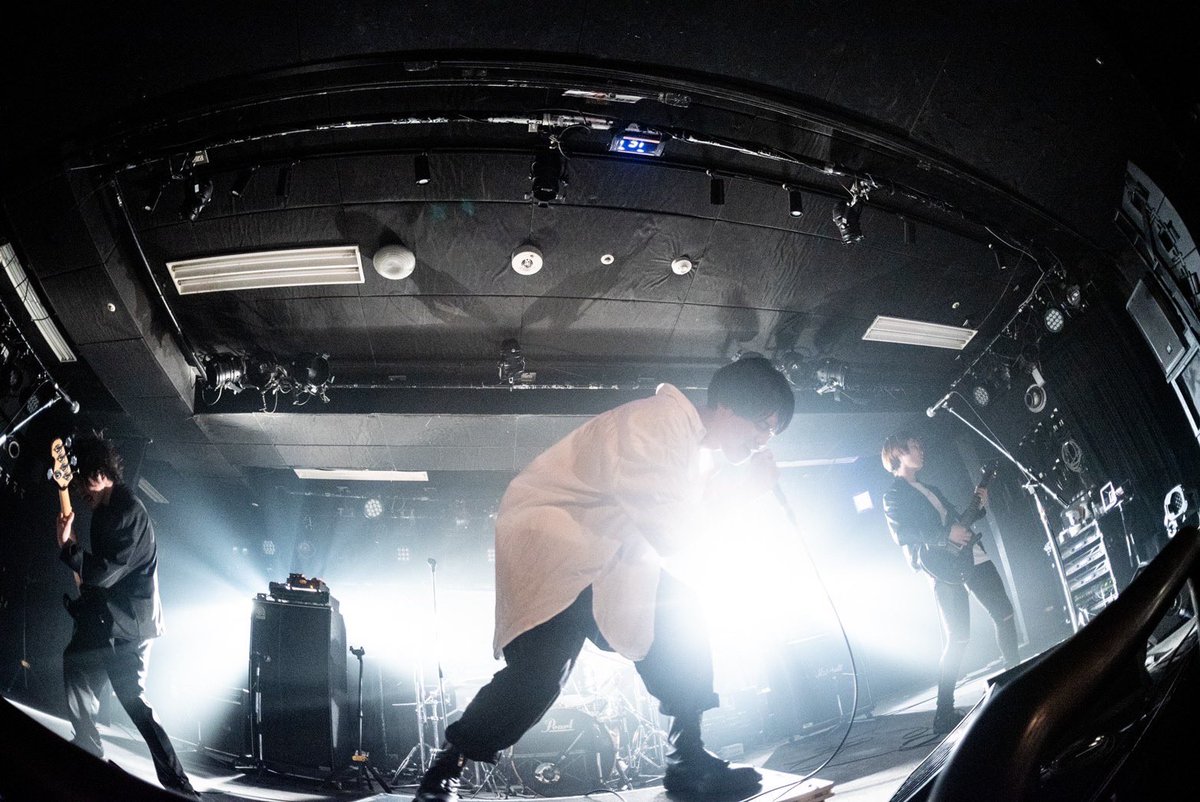 rap__official's tweet photo. 22.03.30.(Wed)

Zeela Pre. RAMPAGE V

UMEDA Zeela

ーーーーーーーーーーーー
SE
01.PARAPHRASE
02.Holy Light
03.Hang Out
04.Wings of ratite
05.Polaris
ーーーーーーーーーーーー

photo by . @stk_photo_d80 

#RAISEALLPAINTINGS #RAP
#RAISEALLPAINTINGS2022 https://t.co/T0q8DX9rDr