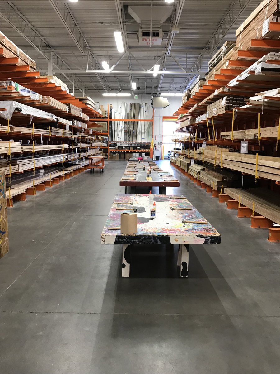 CathyShoemake18's tweet photo. Shout out to an Awesome set up team for getting us ready for our first Kids Workshop this morning. @RJleslie2⁩ ⁦@belford_melissa⁩ ⁦⁦@CaseyThd⁩ ⁦@ClanMcLeod92⁩ https://t.co/ei2q0g9fnv