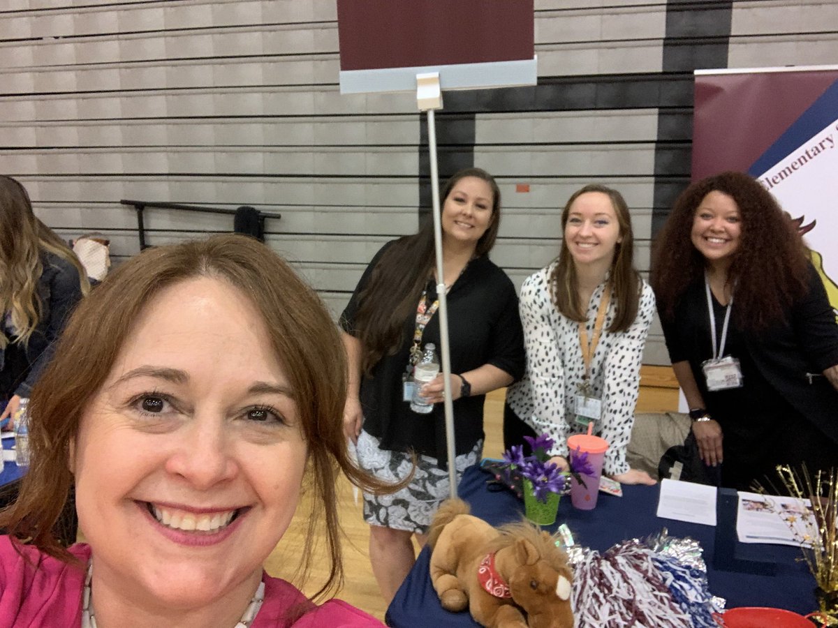 ValdesNativ's tweet photo. Looking for new Pony Family members at the LISD job fair @LewisvilleES #theponyway https://t.co/xvyAyCKyiC
