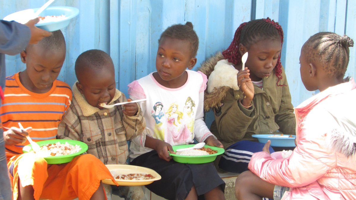 NgaoFoundation's tweet photo. Thank you never seems to be enough, through your continuous support we get to put share meals with children in kangemi. Support us to reach out to more children during their academic break https://t.co/ZshE9hLF91
#prodigalpreacherinternational #thengaofoundation https://t.co/F6cc9G3UPT