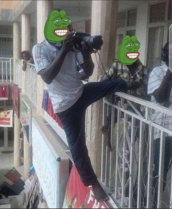 iamjustprof's tweet photo. @SisaFlatela This comradess Sha 😭😂😂😂 https://t.co/AKvzK9a8X6