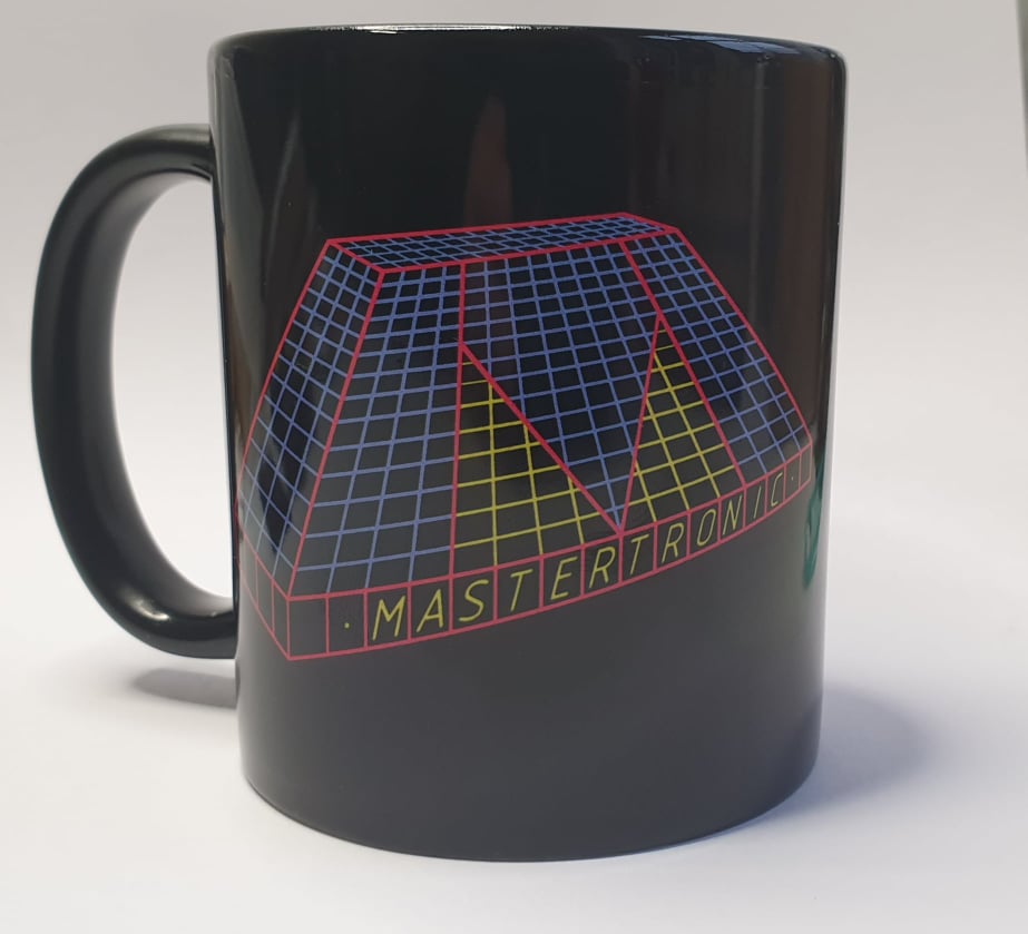 Retro_Fusion's tweet image. The Mastertronic Kickstarter is now approaching the 2nd stretch goal - each of the A5 hardback books will have a lovely glossy dust sheet. Check out the campaign here:  zcu.io/RqLm 👌🎮 #retrogaming #fusionretrobooks