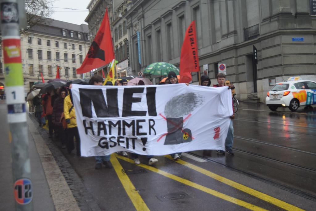 Gester het <a href="/JUSOBS/">JUSO Basel-Stadt</a> e (starks) Zeiche gege neui Atomkraftwärk gsetzt.