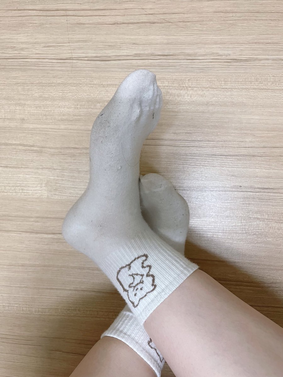 amber1634's tweet photo. 有使用痕跡的可愛圖案七日襪現貨販售中✨
出貨前會再免費加穿一天
#足控福利 #足控 #足控えめ #足 #腿控 #腿控福利 #腿 #足部 #原味絲襪 #原味襪 #原味襪子 #原味 #裸足 #戀足 #腳 #腳控 #腳趾 #腳趾控 #腳趾頭 #腳背 #腳底 #足趾 #素足 #美足 https://t.co/w1EAM8NOKi