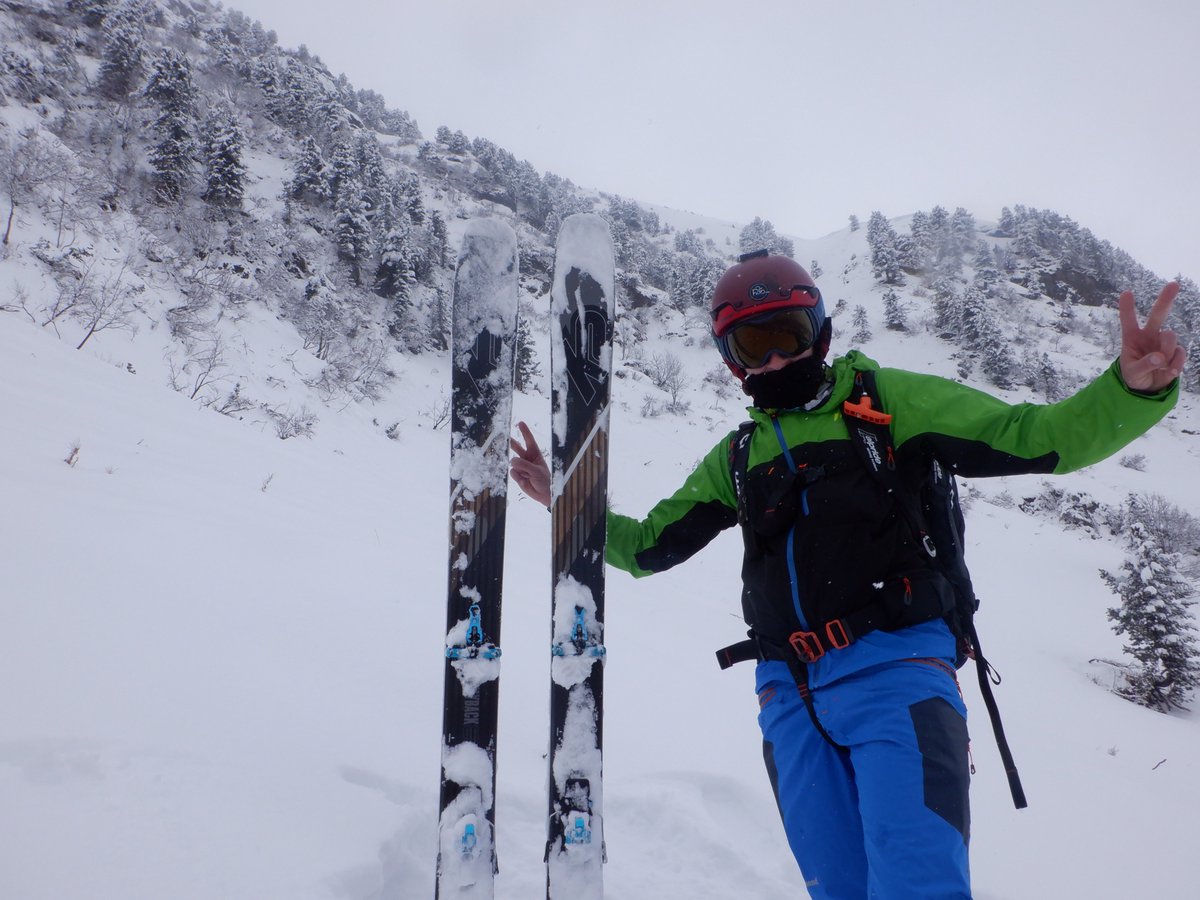 Peaks2Go's tweet photo. Some days one line is not enough.
Alcuni giorni una sola linea non è abbastanza.
#Peaks2Go #MountainLeader #Dolomiti #ValDiFassa #FreeSki #SkiAlp #SciAlpinismo #Outdoor #Mountain #Montagna #Adventure #SkiTouring #Nature #Natura #Landscapes #Skiing #FreeSkier #MountainLife https://t.co/ycHHbYuVKN