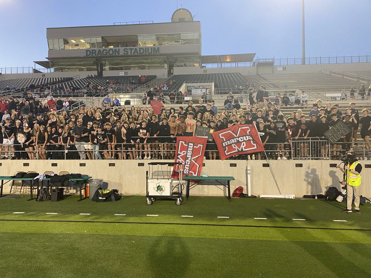 kylealansmith's tweet photo. Cheers to our awesome student section last night. Yโall came early, stayed late, and gave the girls lots of energy!!! Thank you!!!!!!!!!!!!
Well done @MarcusRedNation @Marcus_MMFCG @Marcus_HS
#GoRedOrGoHome https://t.co/2BXRo0LWuG