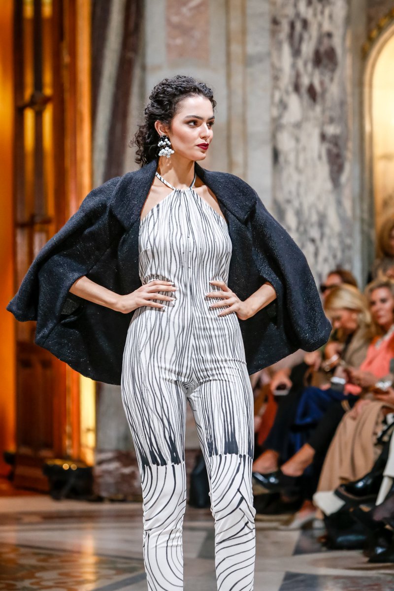franayala's tweet photo. #coleccion . #Desfile #moda #FranciscoAyala #otoñoinvierno #AA22 en #ARFW Palacio Paz https://t.co/MI0i9ydfzi