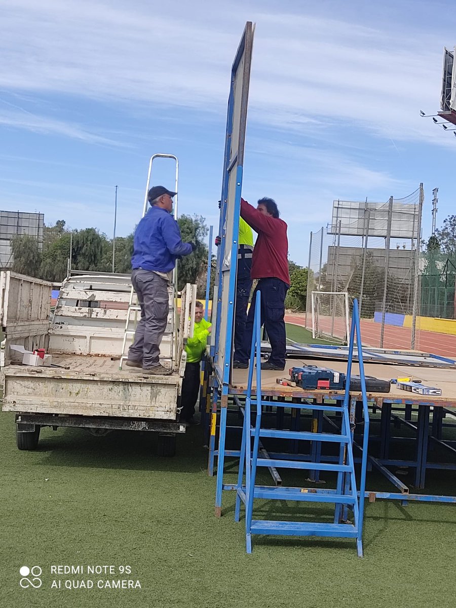 sjaznalfarache's tweet photo. Se ultiman los preparativos para la gran fiesta del Deporte sanjuanero. Mañana la serpiente multicolor volverá a recorrer las calles de San Juan en la XXV edición de la Carrera Popular Villa de San Juan superando los 1700 inscritos. Salida y llegada desde el Polideportivo 1 Mayo https://t.co/LBOhquWWdD