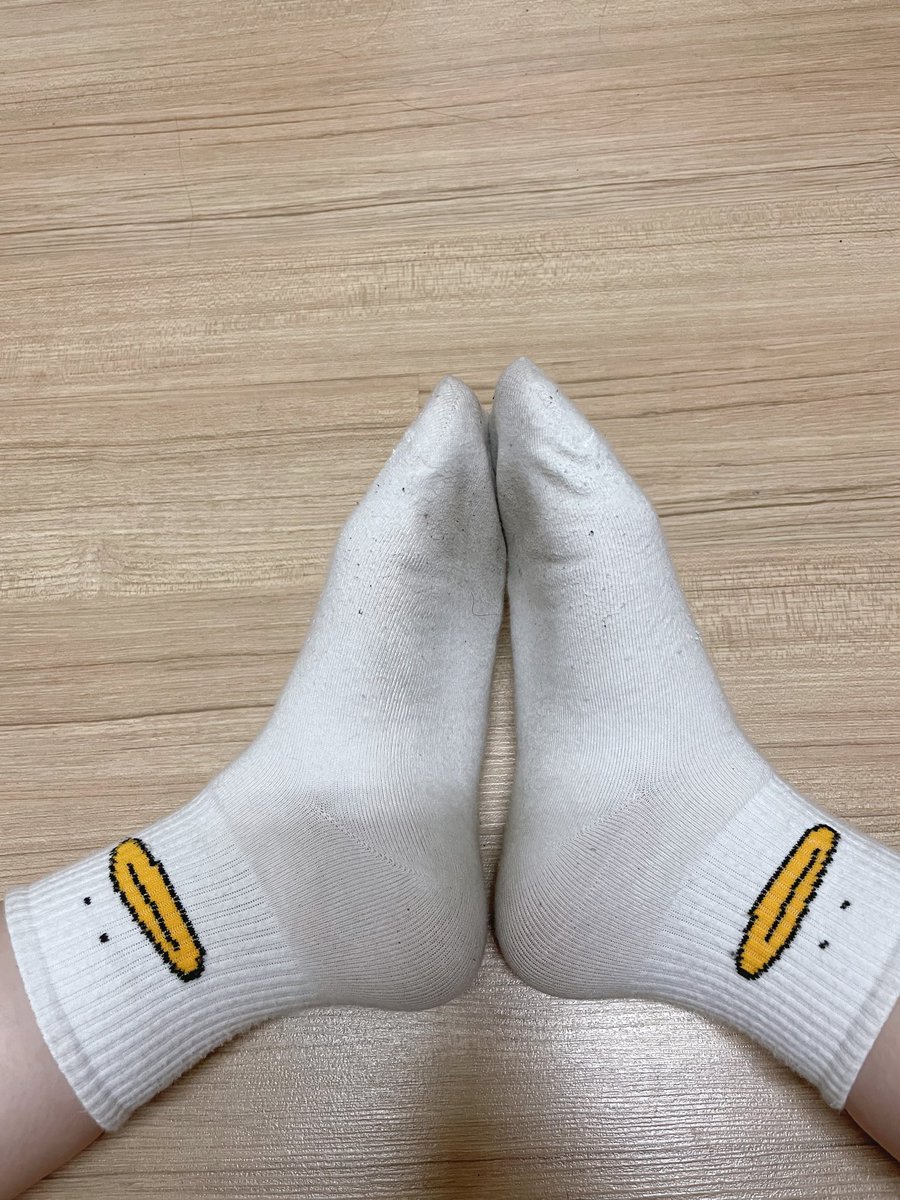 amber1634's tweet photo. 香香的七日襪現貨來囉👄
出貨前會再免費加穿一天
趕快搶貨囉
#足控福利 #足控 #足控えめ #足 #腿控 #腿控福利 #腿 #足部 #原味��襪 #原味襪 #原味襪子 #原味 #裸足 #戀足 #腳 #腳控 #腳趾 #腳趾控 #腳趾頭 #腳背 #腳底 #足趾 #素足 #美足 https://t.co/iDmuM0wRkY