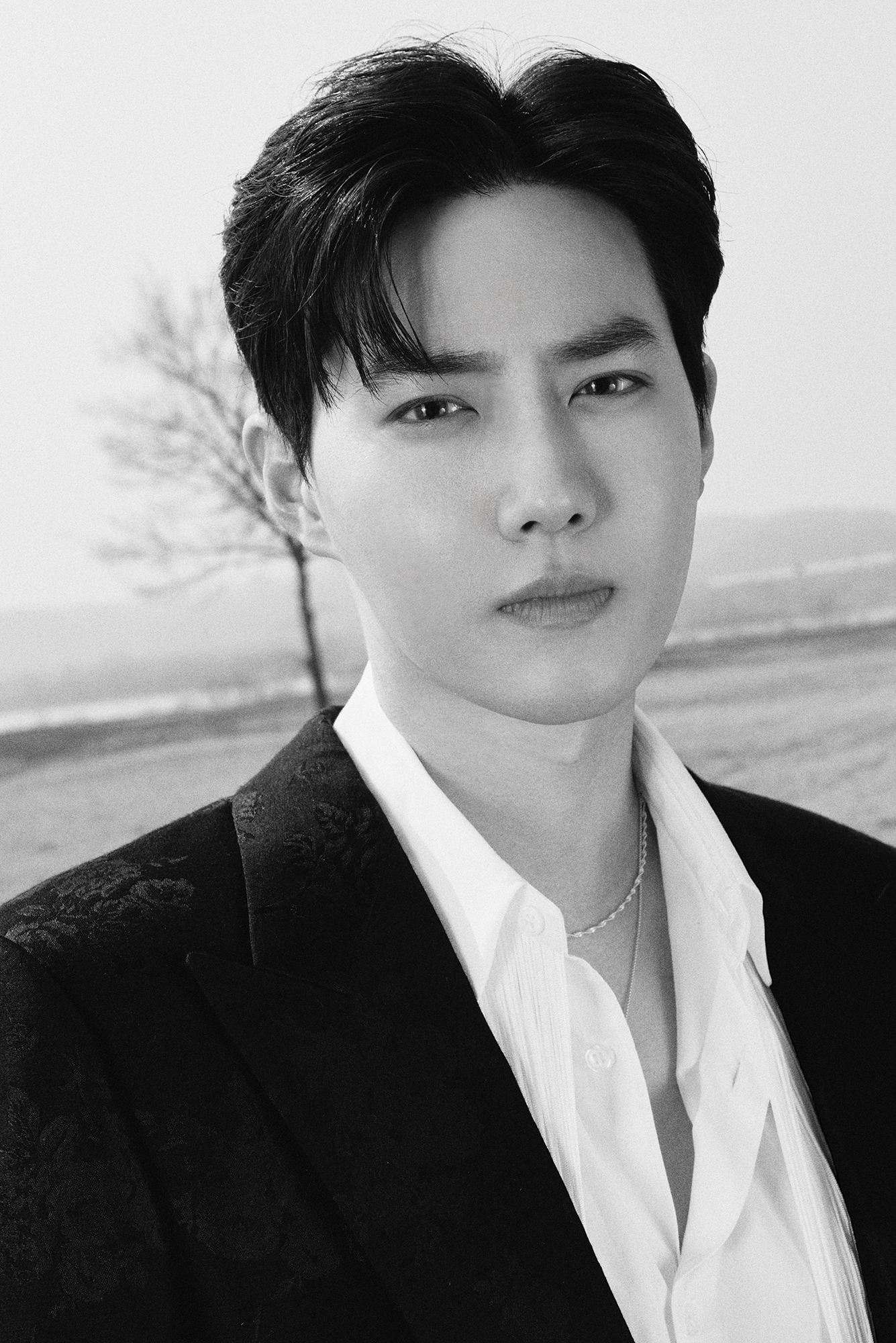 EXO na platformě X: „SUHO 수호 〖Grey Suit〗 Teaser Image