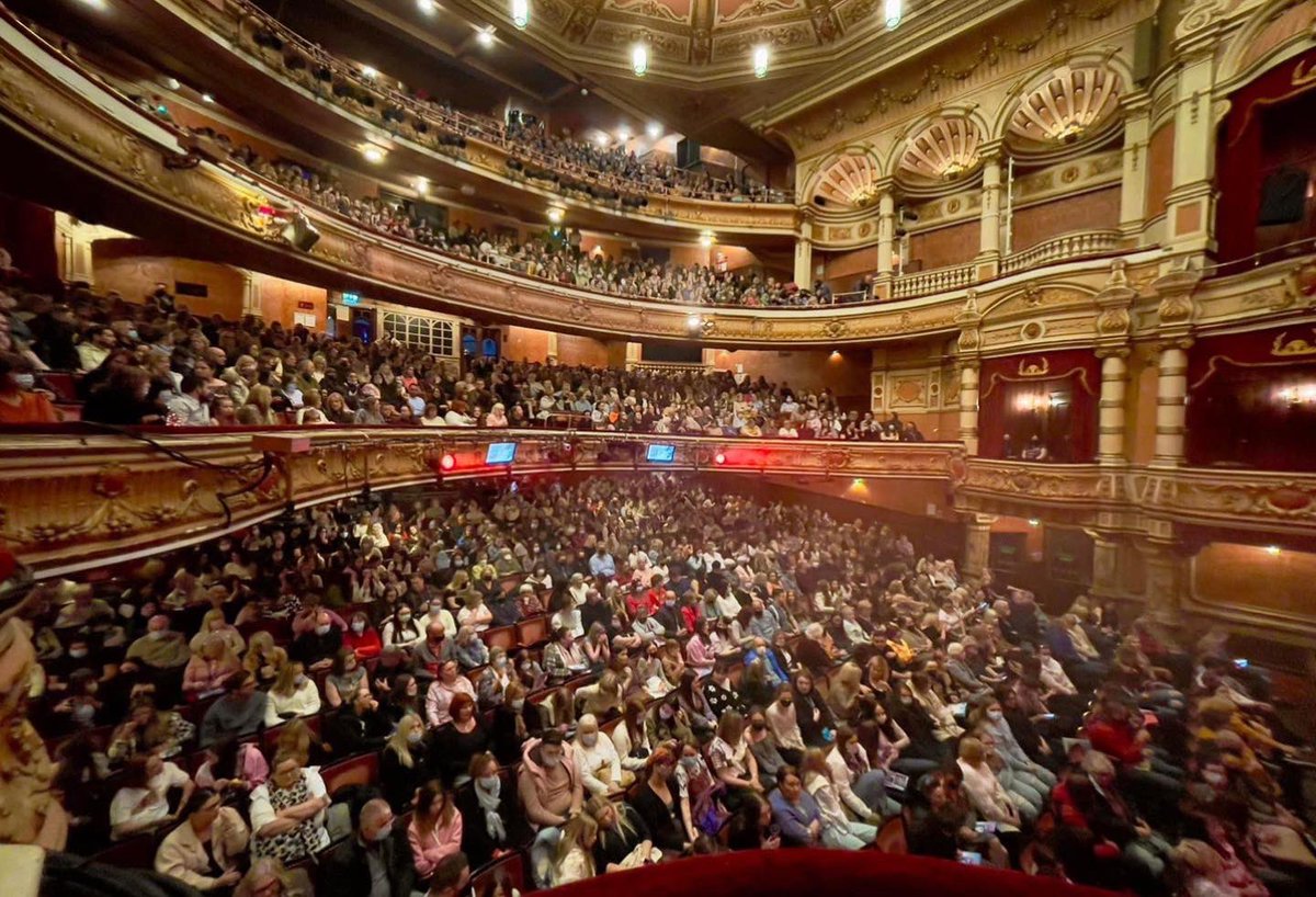 Final day of <a href="/HairsprayUKTour/">Hairspray UK Tour</a>. What a privilege to have been a part of this incredible cast &amp; show. It’s been a tough old contract navigating covid and health and well-being, but we made it ❤️Thankyou <a href="/DrewMcOnie/">Drew McOnie</a> <a href="/paulkerryson/">Paul Kerryson</a> Ben Atkinson <a href="/juliet_gough/">Juliet MacKenzie Gough</a>