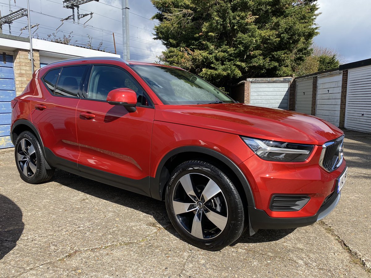 jksphoto1's tweet photo. Fully cleaned mums @VolvoCarUK #fusionred #xc40 today. Looks so good in the sunshine. #volvoxc40 https://t.co/LycbarN7CH