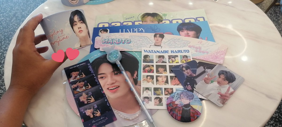eyaaaangs's tweet photo. First time ko umattend ng cse. Ngayon nalang din nakaluwas sa syudad.😊 Thank you po sa Mashiho banner.🥺 Congrats po sa successful event @everlight0807
#SpringTakesFlight #TREASURE  #트레저하루토 #HARUTO @treasuremembers https://t.co/9Xkiu8Tmmj