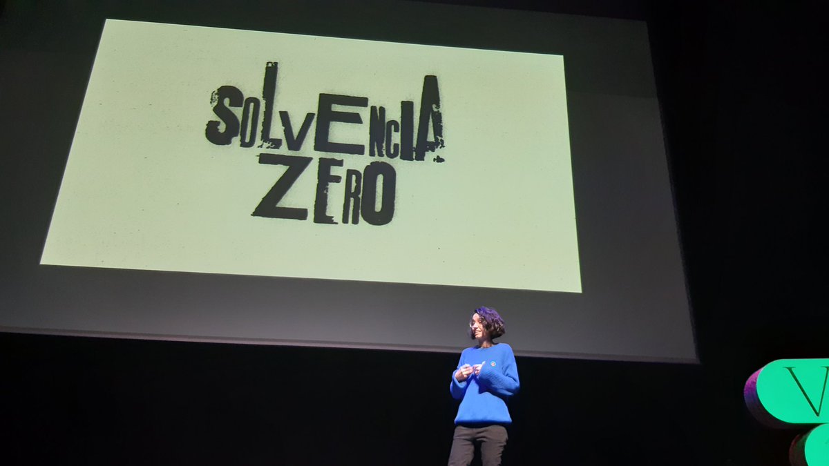 La tipógrafa <a href="/noe__blanco_/">Noe Blanco</a> comparte su primer proyecto, el logotipo del grupo punk en el que cantaba :)  

#tipografía 
#SerifalarisX