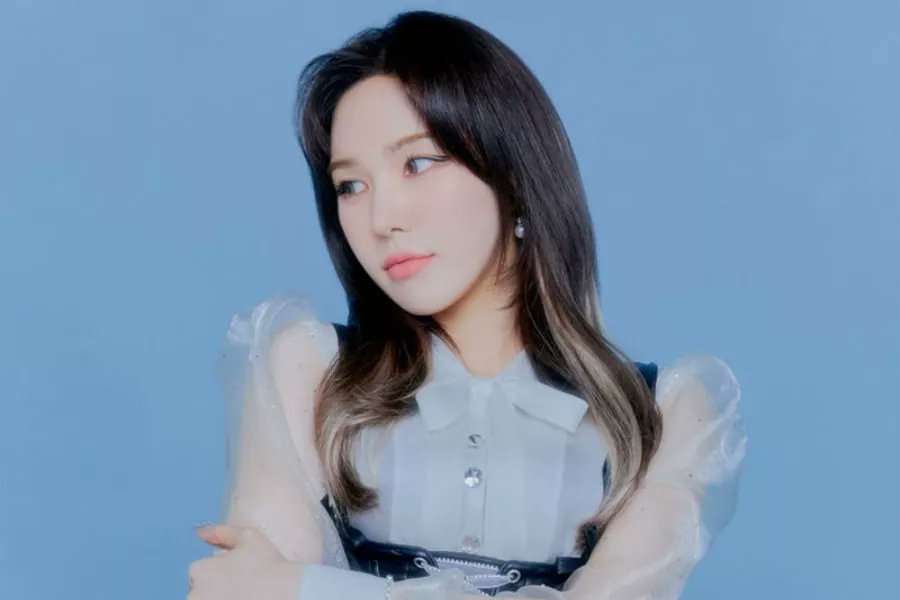 FoxBoxKPop's tweet photo. 🇬🇧 Red Velvet’s Wendy tests positive for COVID-19. 😷
We wish her a good recovery! 🧡

🇧🇷 Wendy do Red Velvet testou positivo para o COVID-19. 😷 
Desejamos uma boa recuperação para ela! 🧡

#WENDY #RedVelvet #KPop https://t.co/JUAnPWpEpC