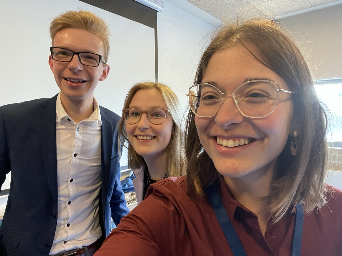 VandeveldeSien's tweet photo. Nieuwe Nationaal Bureau en Nationaal Voorzitter van @JONGCDENV is verkozen! Proficiat aan alle kandidaten en verkozenen!

Vanaf vandaag ook twee sterke West-Vlamingen in het nieuwe bureau: proficiat @KatoHoogstoel en Jordy Dehaene! Trotse provinciaal voorzitter hier! @tsjeefWVL https://t.co/znnWBWUTpx