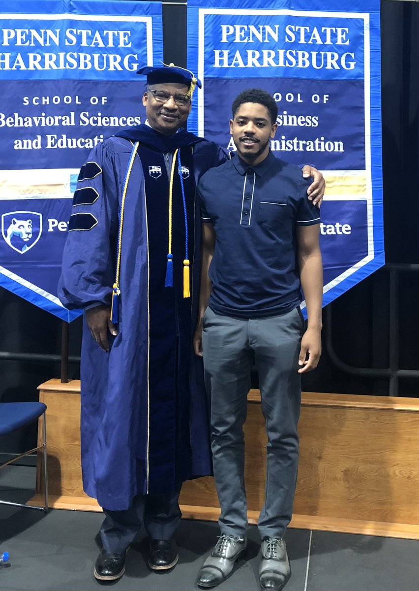 CentralPAElite's tweet photo. Congrats to Central Pa Elite Alum Donyae Baylor-Carroll on being-presented the Higher Information Business Excellence Award @professorlee1 had the honored in presenting this award to Donyae #morethanjustbasketball #cpeproud https://t.co/gYGW3G5sZK