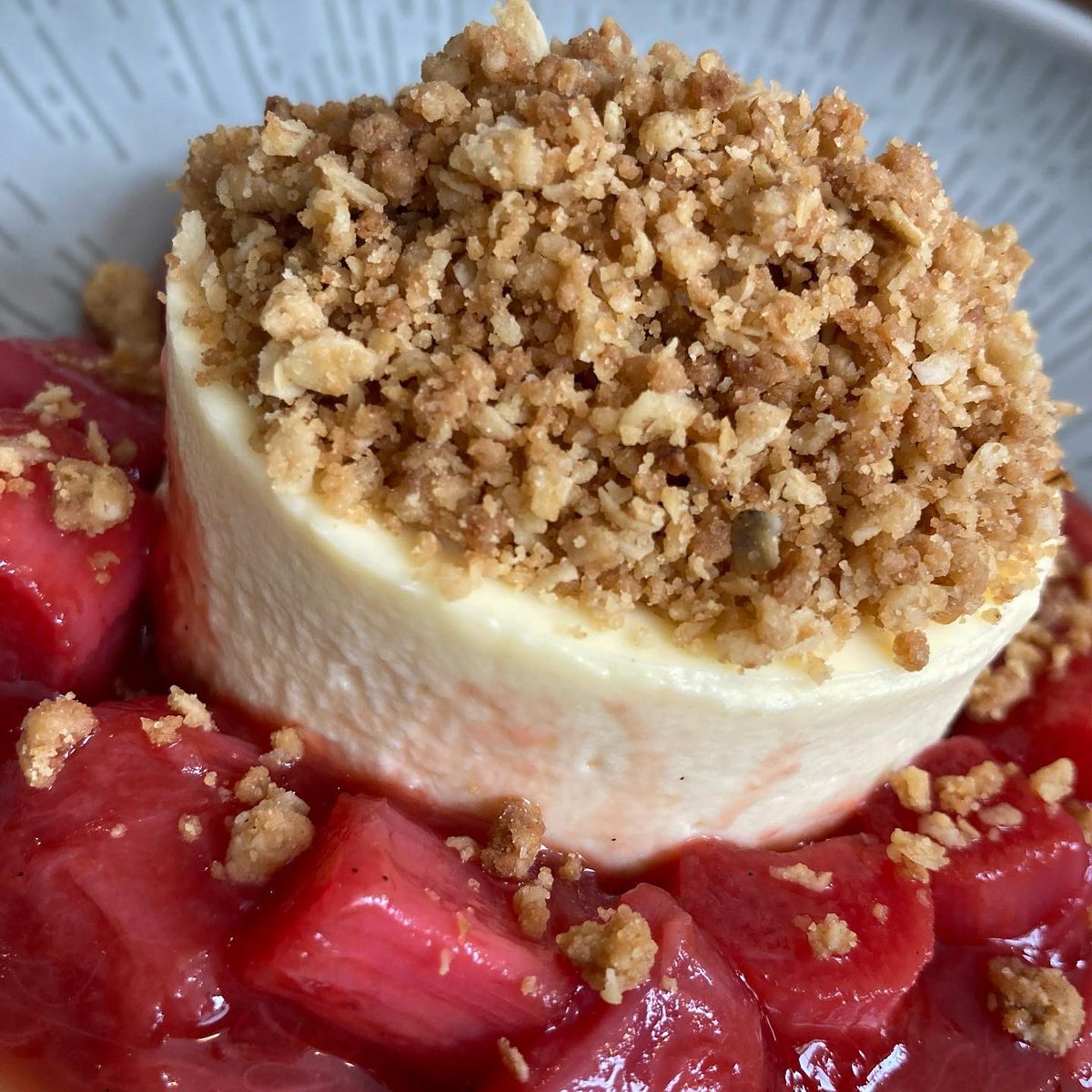 BinTwoPadstow's tweet image. Places that are genuinely happy for kids to come along and where my kids are genuinely happy to be there.

@_Appletons is one point of that triangle and it just keeps getting better and better.

Thank you to the A Team for an absurdly good lunch. Keep being awesome.