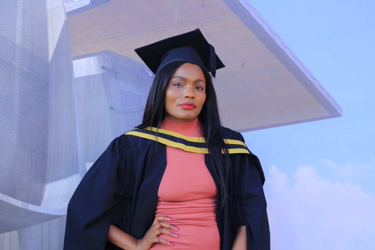 Laurie_mdk's tweet image. 💃🏽💃🏽💃🏽Mining Engineering graduate!! 👩‍🎓 #WomenInMining #MiningEngineer