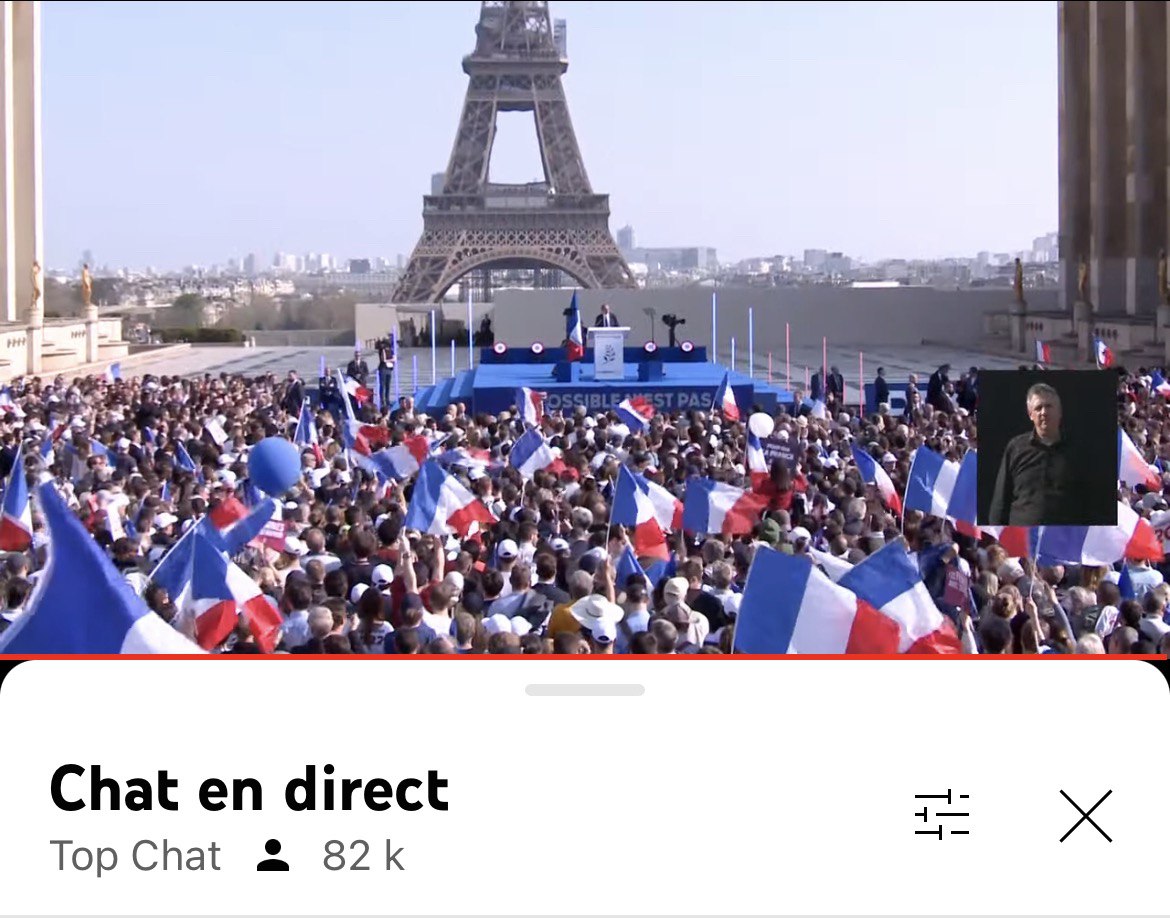 Samuel_Lafont's tweet photo. #MacronArena = moins de 30 000 personne sur place, 11 000 sur YouTube, pas d'ambiance.

#ZemmourTrocadero = 100 000 Français rassemblés, 82 000 sur YouTube, 7 millions de vues en tout, une ferveur hors du commun. https://t.co/fxhuVaIWJp