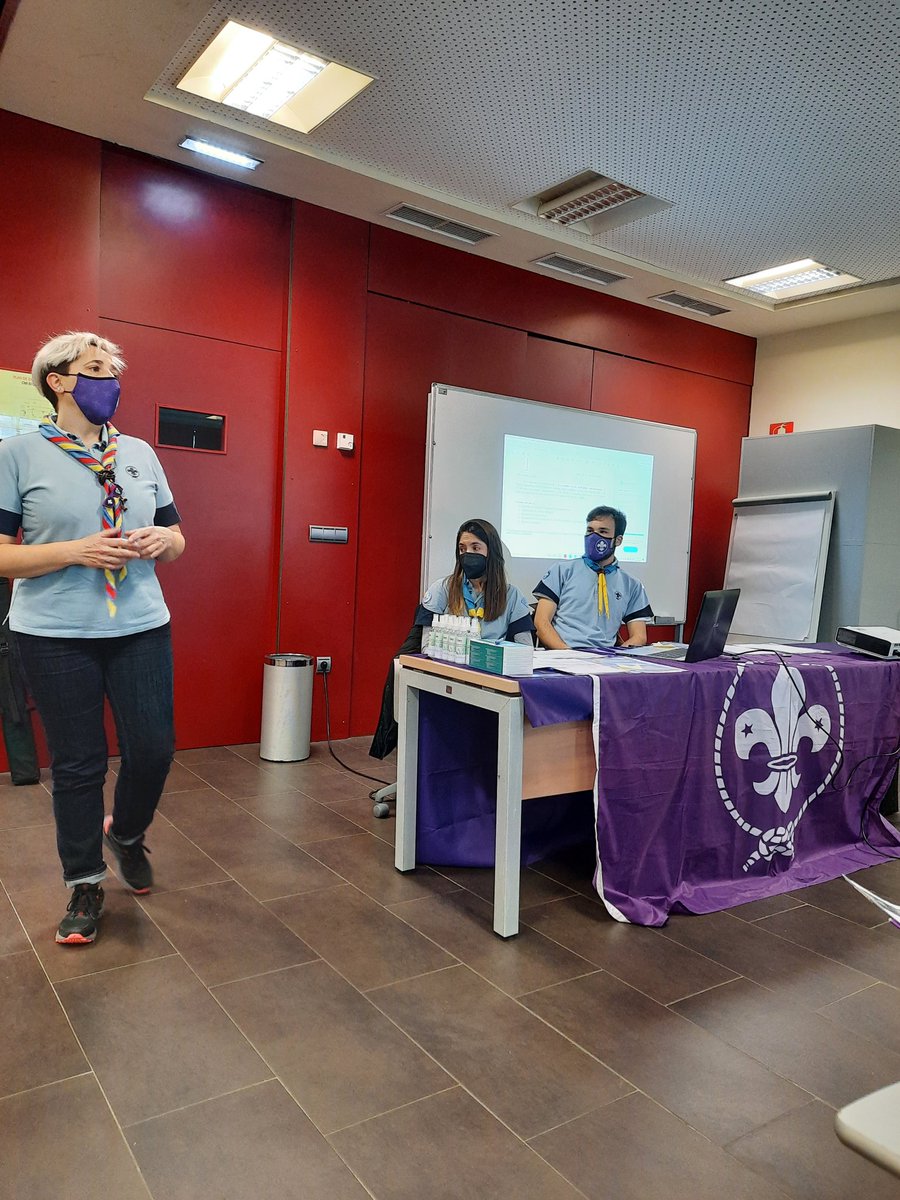 ScoutNuberu's tweet photo. Empieza la asamblea scout extraordinaria con @scout_es recordando lo grande que es la hermandad scout mundial.
#scoutastur #Scout https://t.co/2saseOfwlV