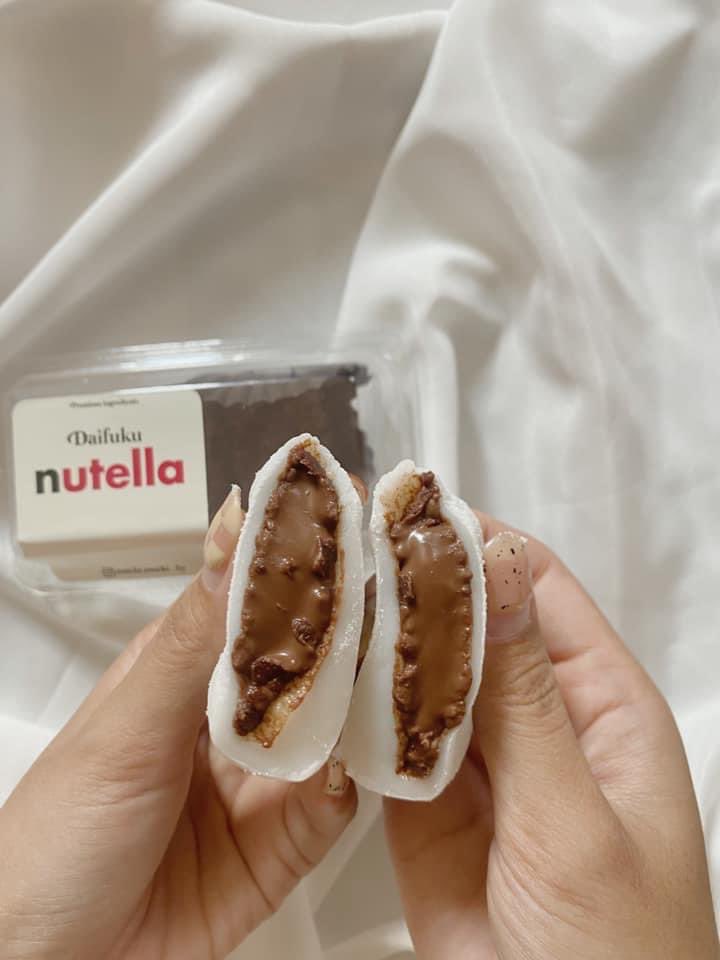 NavyO_O's tweet photo. ส่วนอันนี้เป็นnutella คิดว่าหลายคนรู้รสชาติแหละ หวานฉ่ำ แต่กินได้แค่เดือนละครั้งเท่านั้น กลัวโดนตัดขา🥲 2 ลูก 60 .- กิน 1 คำวิ่ง 1 เดือน
พิกัด : https://t.co/tOyRbMg6Xj https://t.co/narqmq8IzJ