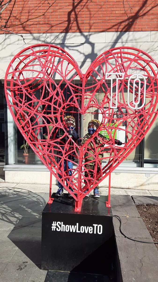 twinmonkey181's tweet photo. #ShowLoveTO
#stahlstwins
#cabbagetown https://t.co/RPdyrof8Nl