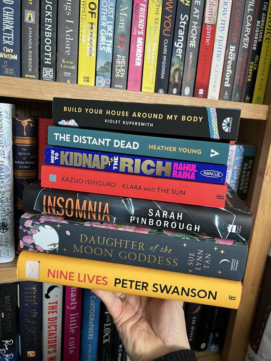 Candysbookcase's tweet photo. I may have been to a book shop again … 🥴🤔📚 #Buildyourhousearoumdmybody @vmkupersmith #TheDistantDead @HYoungwriter #HowToKidnapTheRich @therainaman #KlaraandtheSun #KazuoIshiguro #Insomnia @SarahPinborough #SaughteroftgeMoonGoddess @SuelynnTan &amp; #NineLives @PeterSwanson3 https://t.co/dL8AOX6KGf