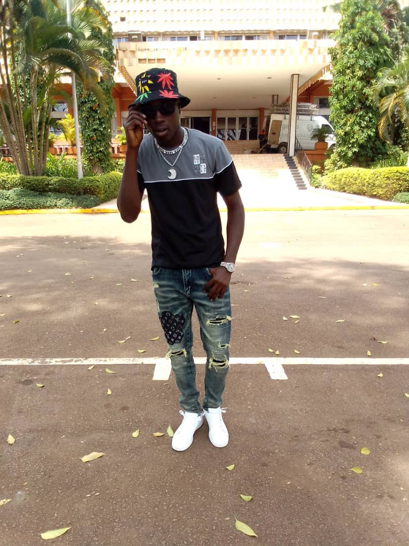 boify_ug's tweet image. How do i look with my big broo@ Djay Denno