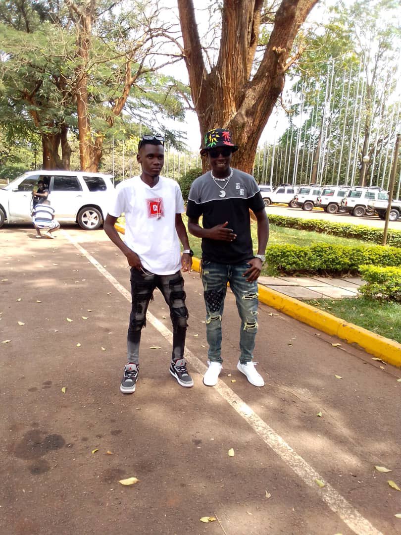 boify_ug's tweet image. How do i look with my big broo@ Djay Denno