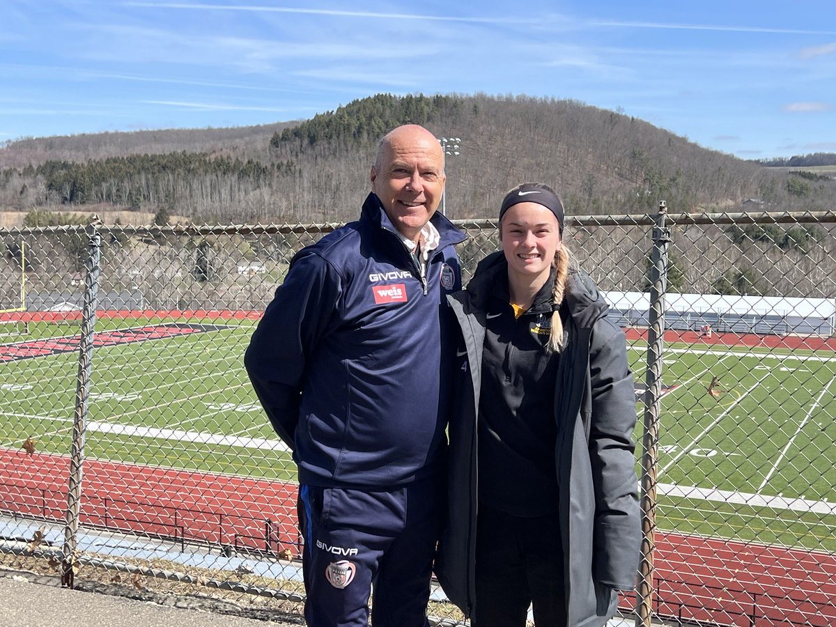 Coach Eaton catches up with former STNer Haley Neidig before a spring friendly against Univ Pitt @ Johnstown ⚽️