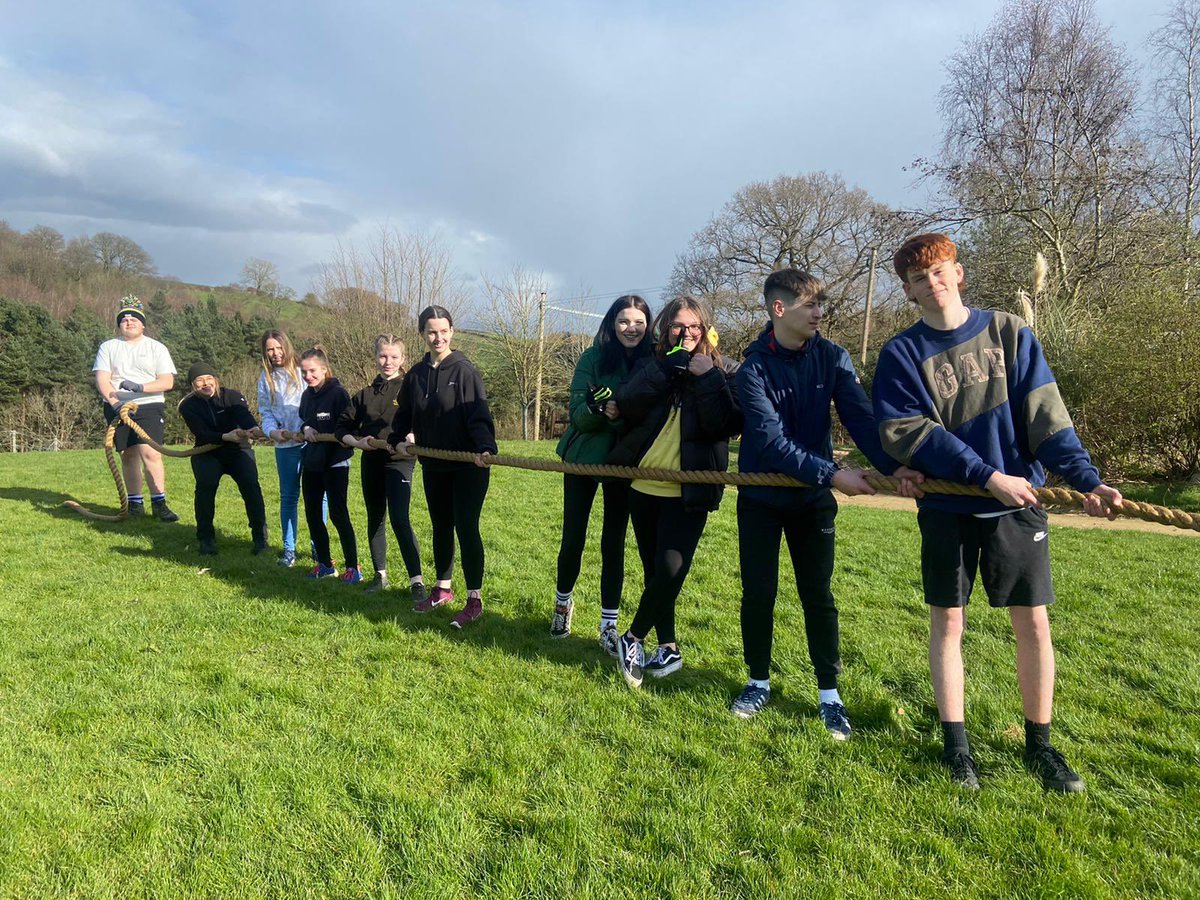 PATKingsSchool's tweet photo. Tug of war and moon walk @HerdFarm βοΈ Staff and students have been enjoying #thegreatoutdoors this afternoon! #adventure #revisionweekend #ThisIsKings https://t.co/JhSPGt1B5w