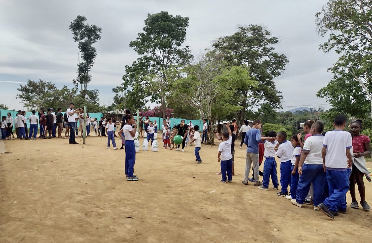 BienestarAnt's tweet photo. #SomosInclusión| 250 niños, niñas y adolescentes del corregimiento Carrizal de Remedios, participaron en el primer Festival de Crianza Amorosa + Juego. Un trabajo en articulación con la administración municipal de Remedios. 
#SúmateJugando 
#UNIDOSPorLaNiñez https://t.co/wxPuNjC82G