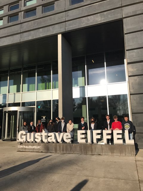 LyceeDouanier's tweet photo. Nos lycéens mathématiciens participent au congrès "Maths en Jean" à CentraleSupelec à Paris-Saclay. https://t.co/lNU1d9ljPb