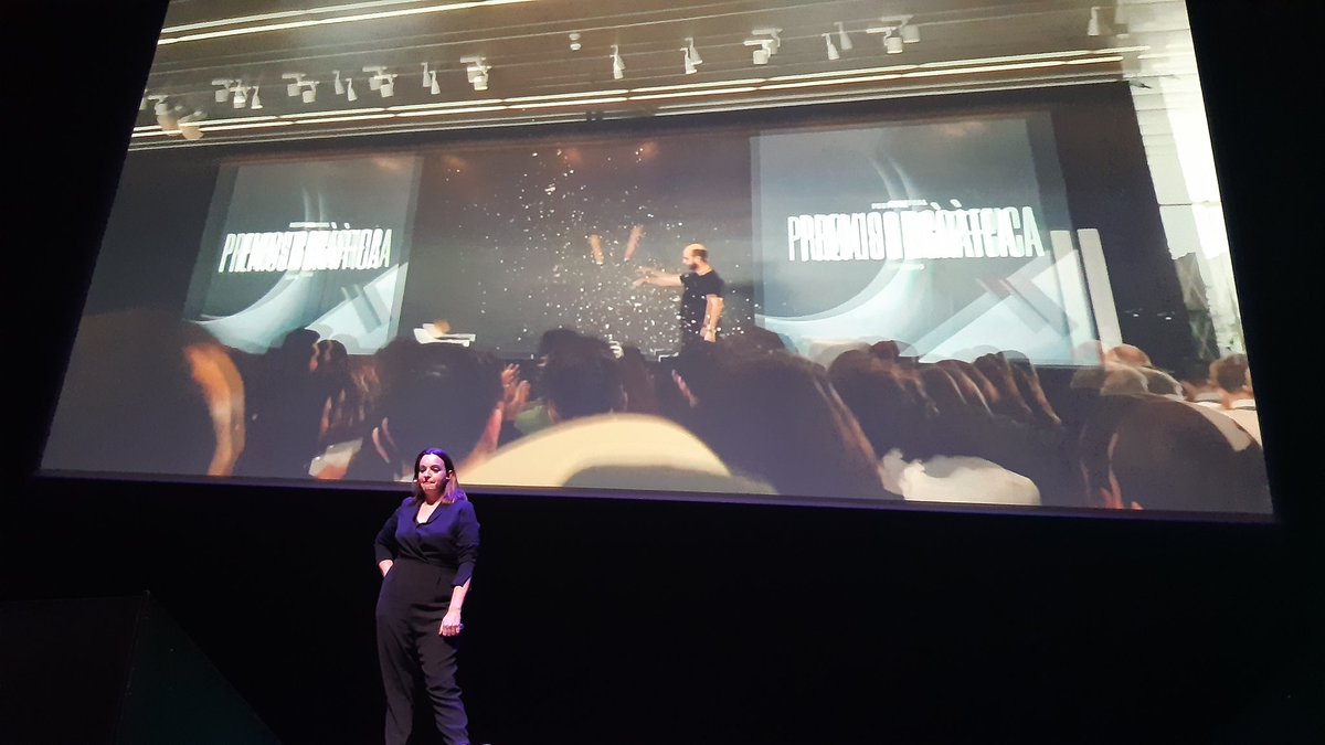 ¡Llega a la fauna <a href="/annagea/">Ana Gea</a> de <a href="/PalauGea/">PalauGea</a> y <a href="/graffica_info/">Gràffica</a> !
¿Se puede vivir del diseño?
#SerifalarisX