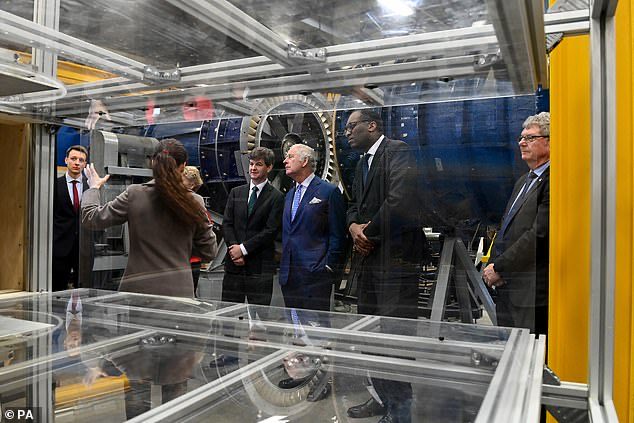 TheNorskaPaul's tweet photo. HRH #PrinceofWales visits eco-friendly lab working on net-zero aviation on a series of engagements in #Cambridge Thursday.
#PrinceCharles unveiled a plaque at the low carbon #Entopia building at the university. https://t.co/CjYlk58Xnk