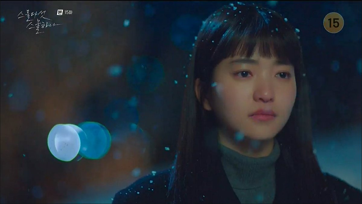 leejehoony's tweet image. It&apos;s so heartbreaking to see people who genuinely love each other to fall apart. Perfect representation of life and adulthood because people come and go and the only constant thing in life is change 
#TwentyFiveTwentyOneEp15