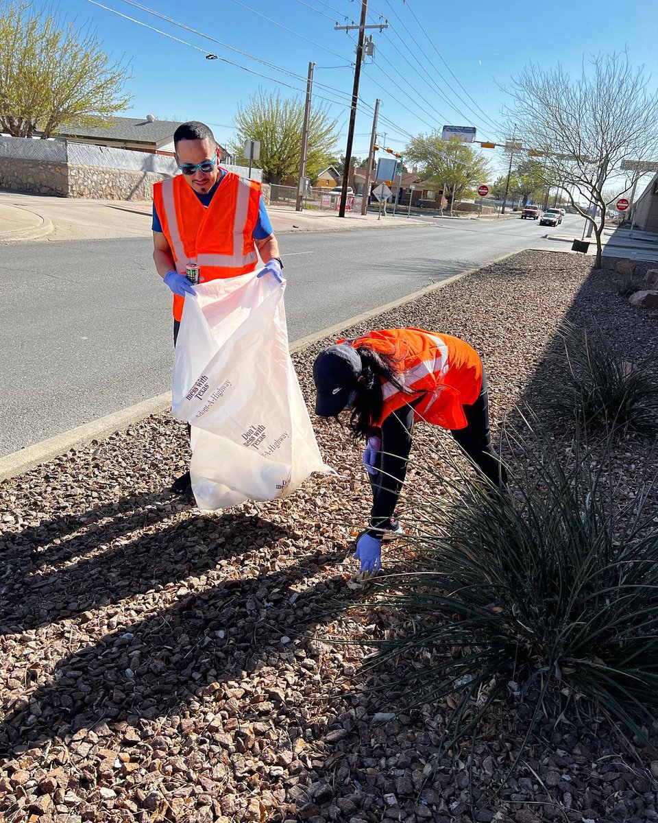 MYA1924's tweet photo. 2022 Adopt-A-Highway Donโt Mess with Texas Trash off in honor of my son and Dad โฅ๏ธ๐
#2022TrashOff
#KeepItCleanTX https://t.co/It9TcL2lNR