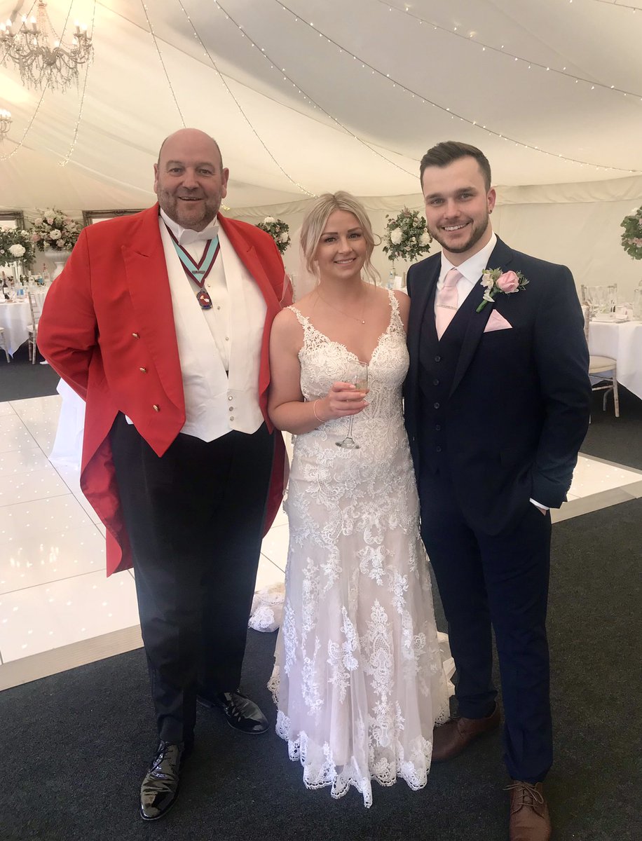 MichaelsPav's tweet photo. @BerkshireWedding @SpringWedding another lovely wedding for a lovely couple @Trunkwell https://t.co/36dOGO3xwu