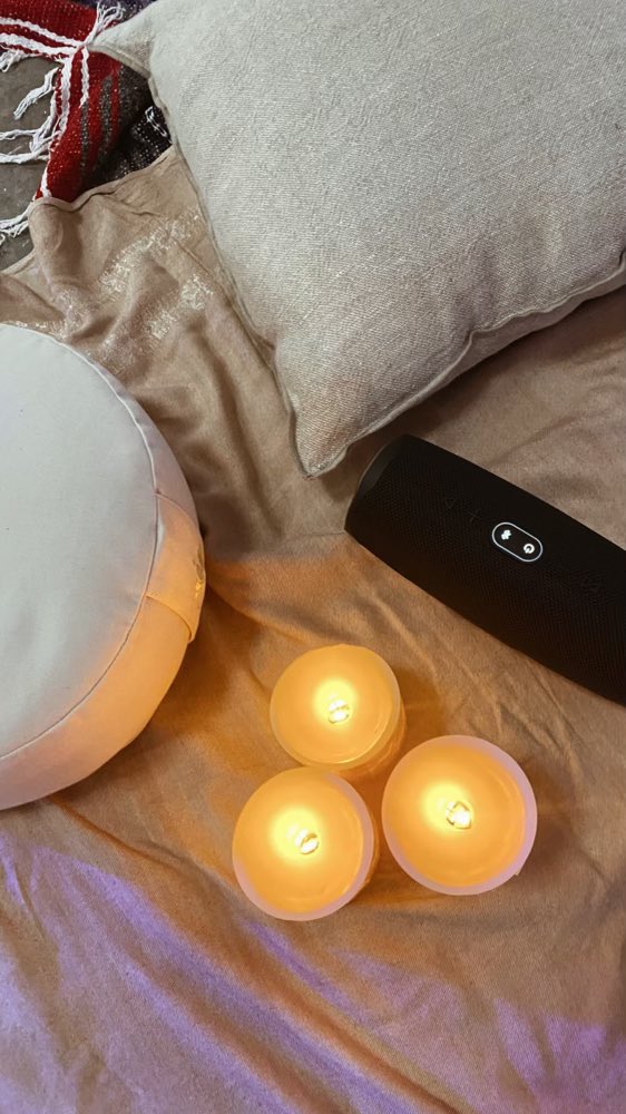 social meditation and breathwork starting at the top of every hour at <a href="/MiamiNFTweek/">#MiamiNFTWeek</a> 🧘🏻‍♀️