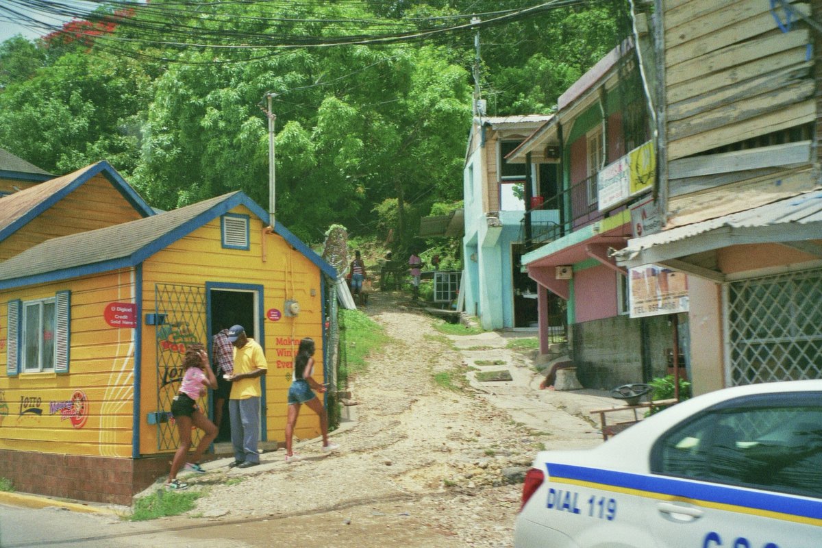 Sunday in Jamaica 🇯🇲 taking bids on <a href="/VoiceHQ/">Voice</a> <3 #photographyweek 

voice.com/creation/10000…