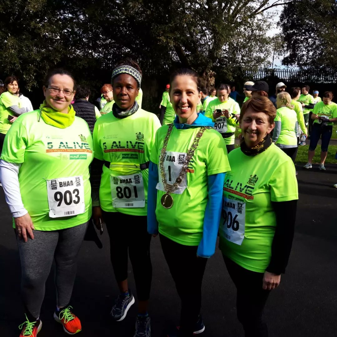 FancheaGibson's tweet photo. Another Lord Mayor 5 Alive Challenge complete! And if that was my last 5 Alive race then what a way to end! We got sun, smiles & beautiful St Anne's Park. Thanks to everyone who helped organise and all who took part in what was a challenging year. But we did it! #LM5Alive https://t.co/HyWot7i0Mw
