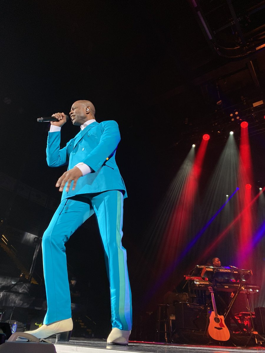 MusicByKEM's tweet photo. About last night. 🎤🎶 Thank you Springfield, MA! ❤️

🎟 #FULLCIRCLETOUR Dates &amp; Tix: https://t.co/fcnB5Cf9C6

@KennyEdmonds @sherrieshepherd 
#thefullcircletour #babyface #sherrishepherd #musicbykem #kemconcert #kemshow #kem #fullcircle #kemistry #kemunity #kemmusic
🧵#richfresh https://t.co/nPqYUF6rRs
