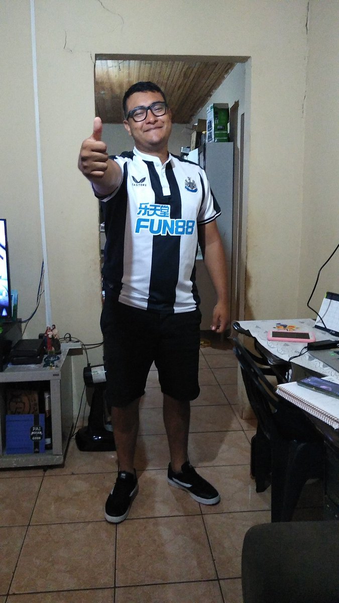 Feleepoynter's tweet photo. Saindo com minha namorada/jogo da várzea https://t.co/FfgOFsLsTN