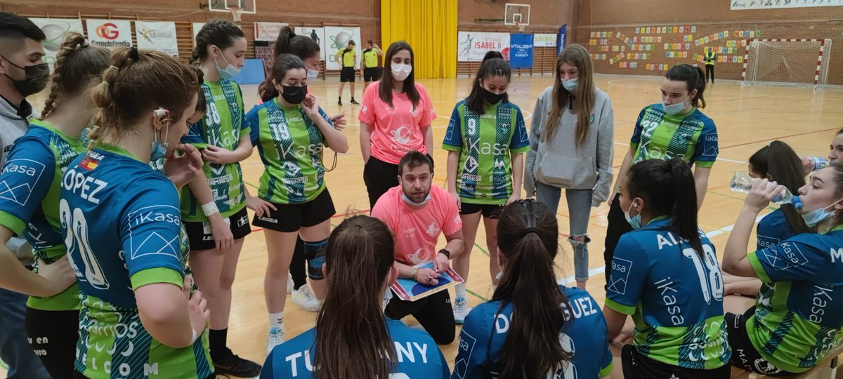 balonmanoikasa's tweet photo. 🟩 #1𝗝𝗨𝗩FEM
🏆𝗙𝗮𝘀𝗲 𝗙𝗶𝗻𝗮𝗹 𝗷𝘂𝘃𝗲𝗻𝗶𝗹 𝗳𝗲𝗺𝗲𝗻𝗶𝗻𝗮 @fedmadridbm 
🏟️Pab.Javier Castillejo (PARLA)

Final
2️⃣8️⃣ @bmalcobendas
2️⃣2️⃣ @balonmanoikasa

Derrota y ya pensando en la final de mañana! #valooor #SomosiKasers #esteiKasanuncaserinde https://t.co/JOWH3Q4Q8t
