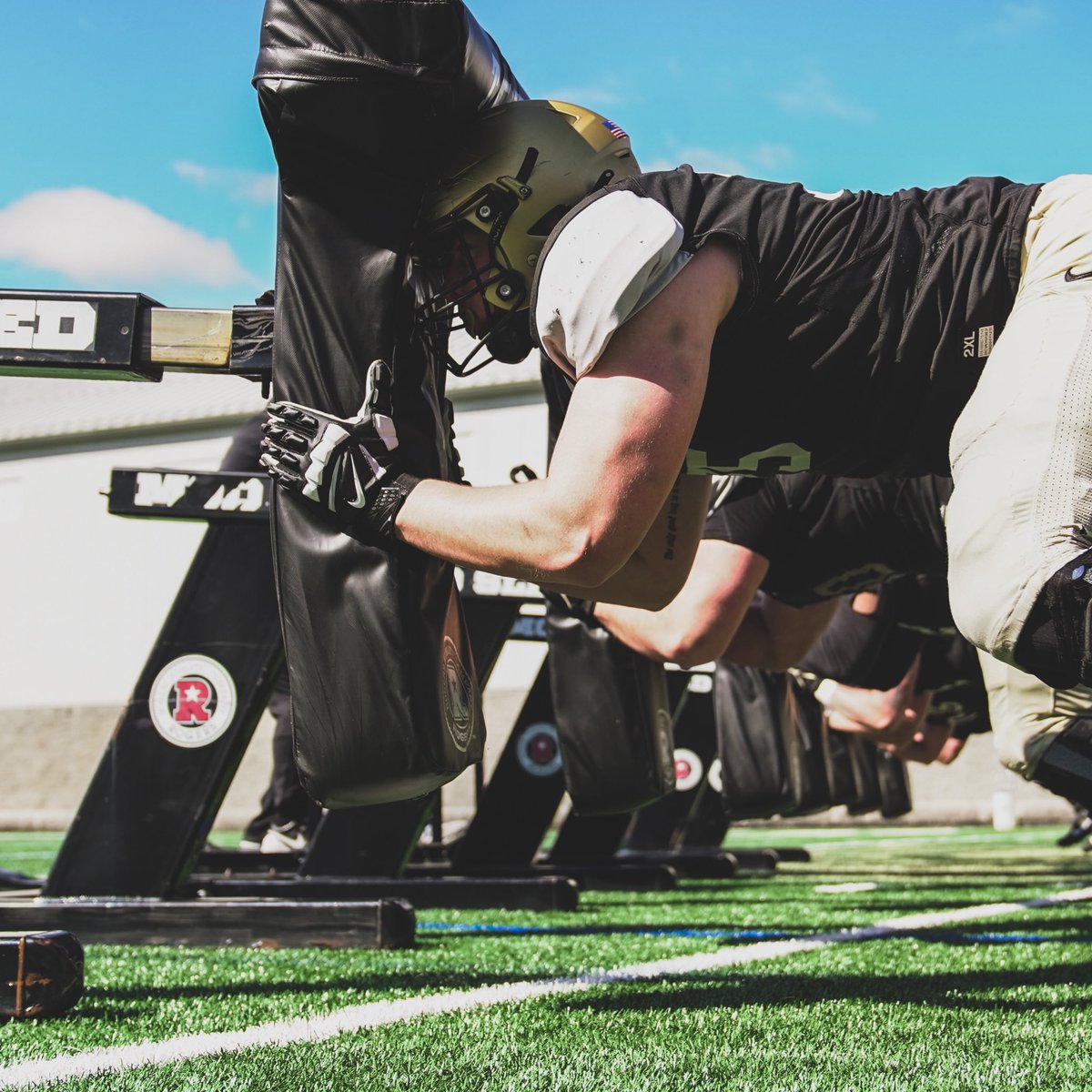 Army Football tweet media