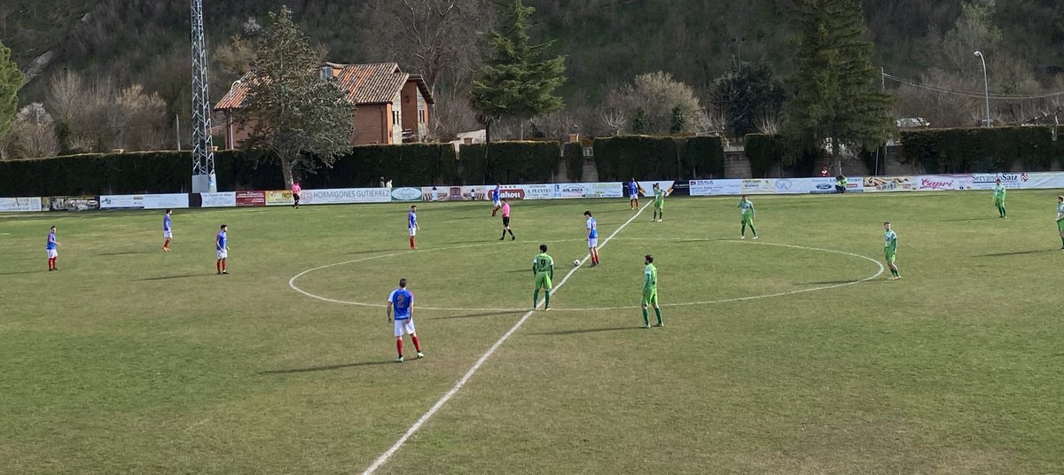 cd_becerril's tweet photo. Comienza la segunda parte en el Arlanza!!

@_racinglermeno_ 0-1 @cd_becerril 

🔴🎥 Síguelo en directo desde aquí 👇🏻
https://t.co/DfN3ato0l1

#VamosBece https://t.co/oxlNm9VFjp